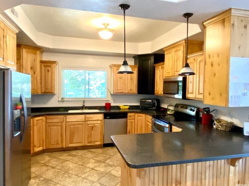 1011 8175, Sandy UT 84093-6617 exterior