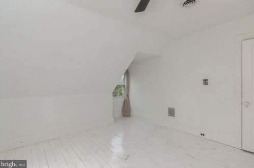 305 Westmont Ave, Haddonfield NJ 08033-2318 exterior