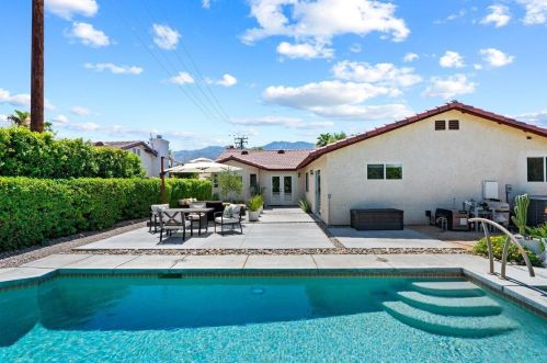 1972 Marguerite St, Palm Springs, CA 92264-6211