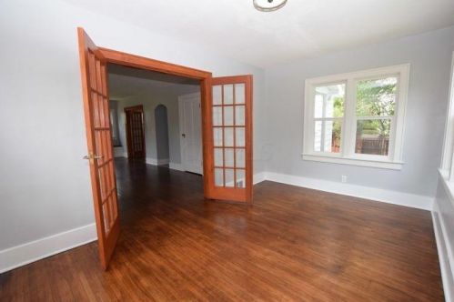 252 Circle Dr, Springfield OH  45503-3300 exterior