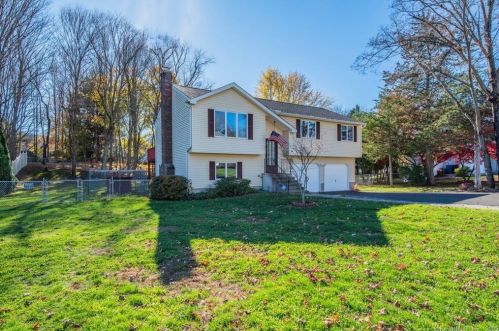 52 Anton Ln, Kensington, CT 06037-4048