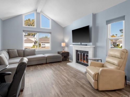 807 Skysail Ave, Carlsbad, CA 92011-3706