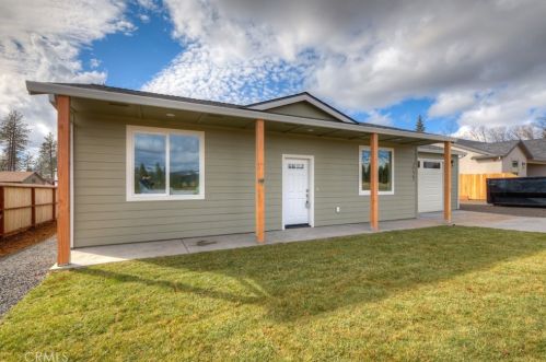 1725 Ellis Dr, Paradise, CA 95969-5529