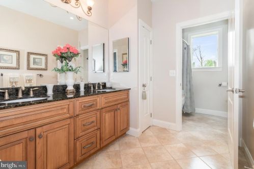 253 Bonnybrook Rd, Carlisle PA 17013-4214 exterior