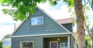 2324 Cushman Ave, Tacoma WA  98405-3440 exterior