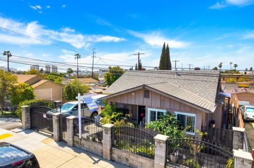 918 37th St, San Diego, CA 92113-2808