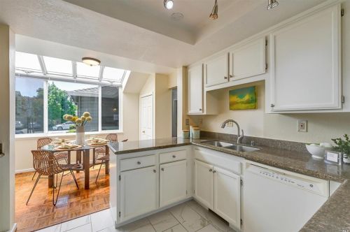 18 Portsmouth Cv, San Rafael, CA 94901-4482