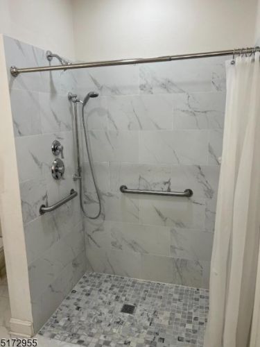 153 Victoria Dr, Bridgewater, NJ 08807-1285