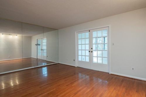 82 Adrian Pl, Atlanta GA  30327-4028 exterior