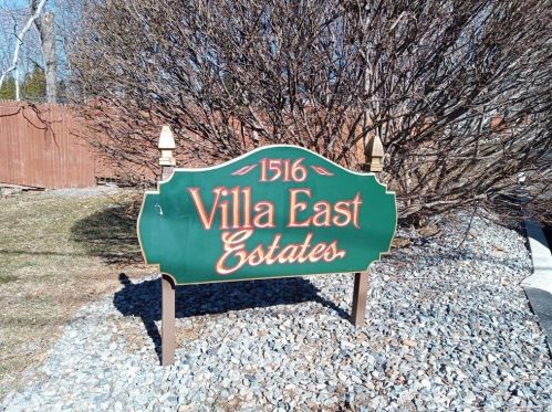 1516 Main St, Meriden CT  06450-4879 exterior