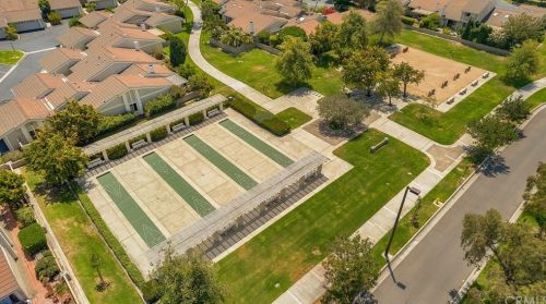 88 Sandpiper, Irvine CA  92604-3690 exterior