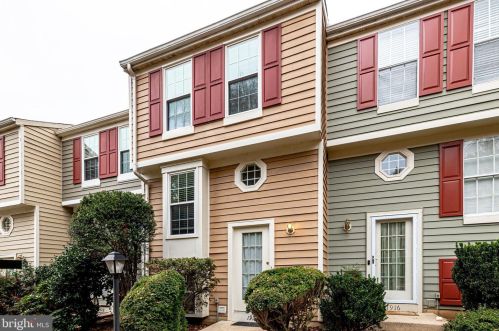 1918 Belmont Ridge Ct, Herndon, VA 20191-4399