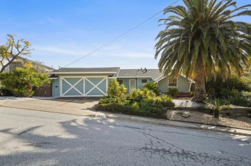 2821 Tramanto Dr, San Carlos, CA 94070-3525
