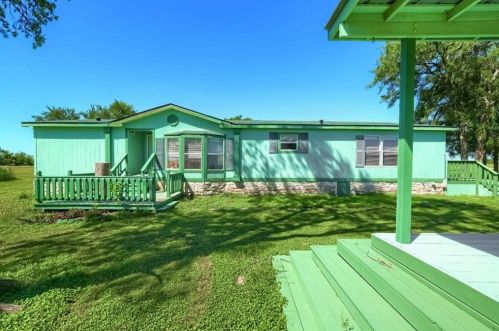 150 Uriah Dr, Webberville, TX 78621-9504