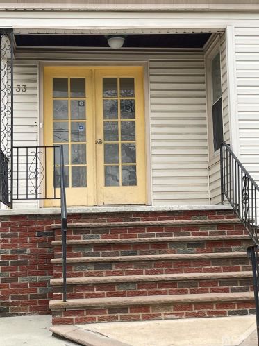 33 Boyden Pkwy, Maplewood, NJ 07040-2410