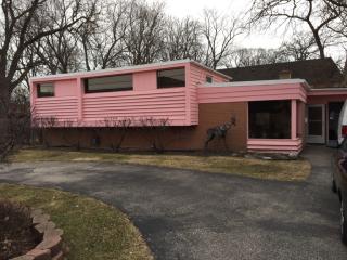 6829 East Prairie Rd, Chicago, IL 60712-2517