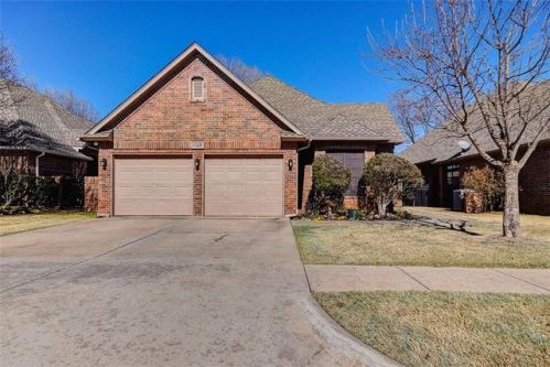 1109 Pinehurst Dr, Norman, OK 73072-7604
