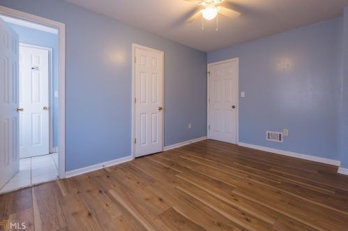 5205 Flemish Ct, Atlanta GA  30349-5210 exterior