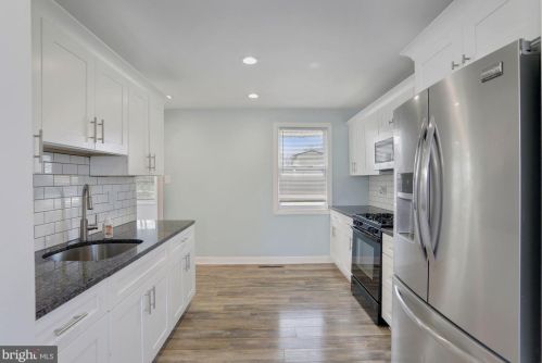 336 Lasalle Ave, Wenonah, NJ 08090-1425