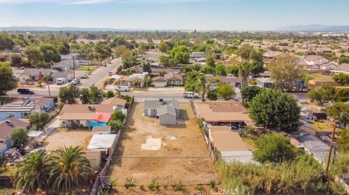 5036 Rutile St, Riverside CA  92509-3593 exterior