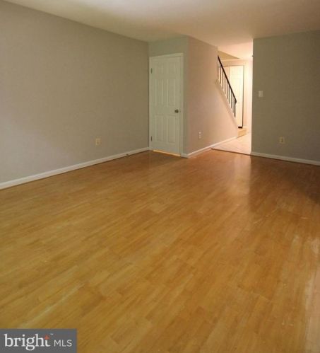 8552 Tyrolean Way, Springfield VA  22153-2240 exterior