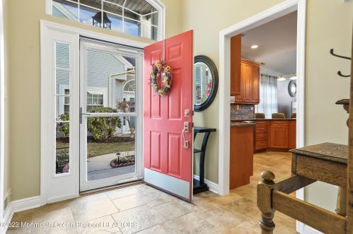 17 Arcadia Dr, Lakehurst NJ  08759-6160 exterior