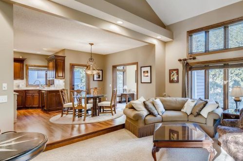 3826 Bridgewater Dr, Saint Paul MN  55123-2528 exterior