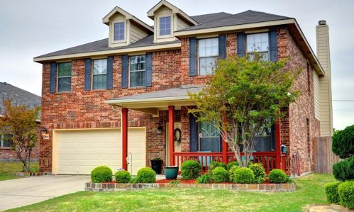 10500 Lipan Trl, Fort Worth, TX 76108-6919