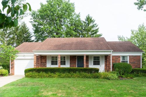 7 Knight Hill Ct, Buffalo Grove, IL 60089-1619