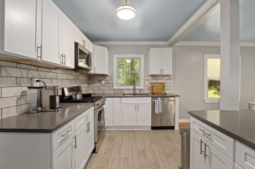 2240 Brannen Rd, Atlanta GA  30316-4120 exterior