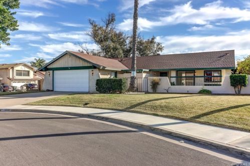 6697 Grant St, Chino, CA 91710-3862