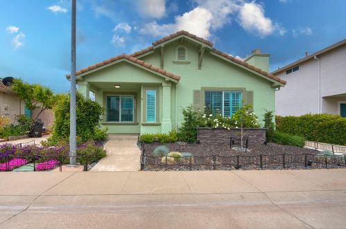 6804 Springridge Way, Elk Grove, CA 95758-6333