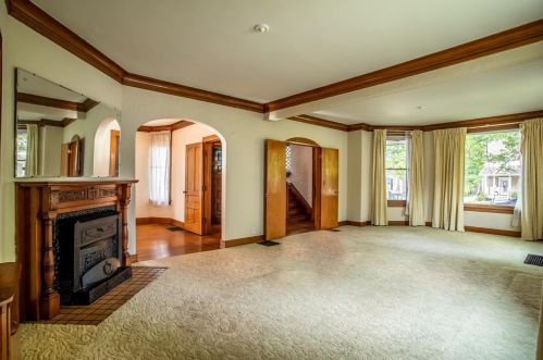 125 Grant St, Crown Point IN  46307-4011 exterior