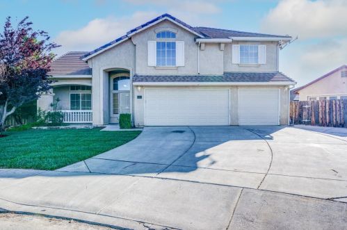 856 Kathy Ct, Los Banos, CA 93635-5232