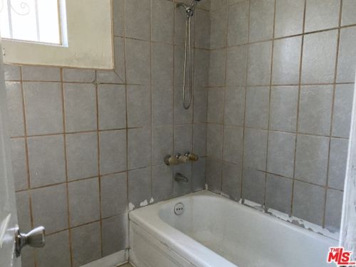 2023 Nord St, Compton, CA 90222-2408