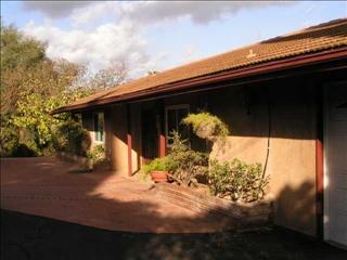 2471 Reill View Dr, Escondido, CA 92025-7011