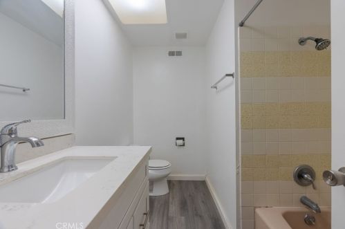 1641 Carnelian St, Anaheim CA  92802-2416 exterior