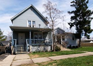 816 Edwards St, Waukegan, IL 60085-3844