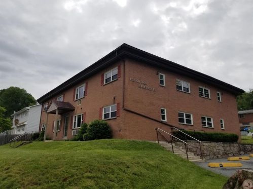 1018 Hamilton St, Allentown, PA 18109-2285