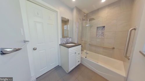 1020 Mckean St, Philadelphia PA  19148-2329 exterior