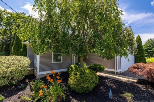 73 Griffin Rd, Wapping, CT 06074-1245