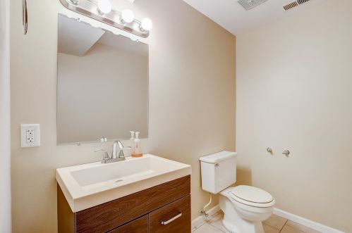 151 Camelot Way, Lemont IL  60440-2084 exterior