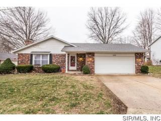 1009 Lexington Dr, Columbia, IL 62236-1506
