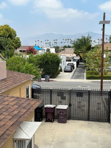 200 Palmer Ave, Glendale CA  91204-2407 exterior