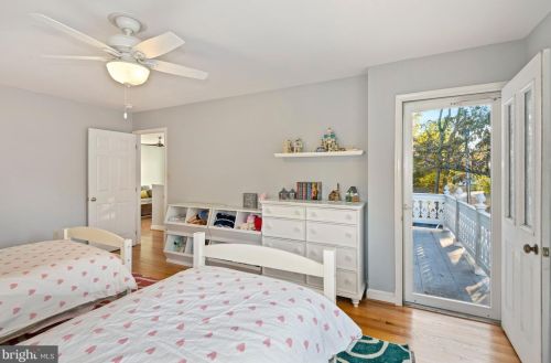 5070 Lerch Dr, Shady Side MD 20764-9650 exterior