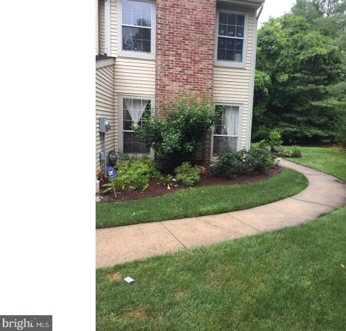7 Heath Ct, Princeton NJ  08540-7057 exterior