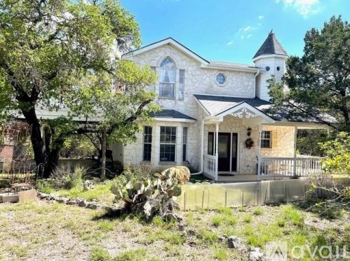 800 Branch Xing, Spring Branch TX  78070-3514 exterior