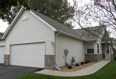 2154 Albemarle Ct, Saint Paul, MN 55113-6679