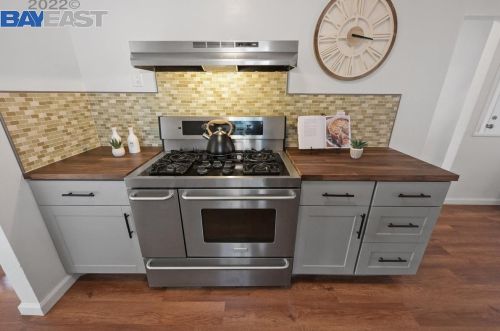 35 Baylor Ln, Concord CA  94523-1907 exterior