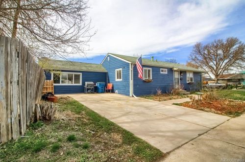 2098 Emporia St, Denver, CO 80010-1102